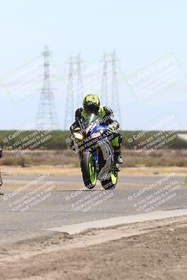 media/Aug-03-2025-TrackDaz (Sun) [[bf4a71acf9]]/C Group/1240pm (Wheelie Bump)/